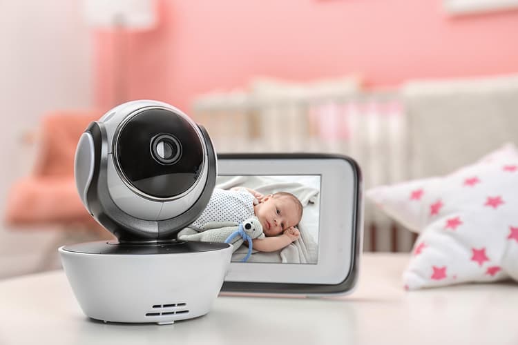 Check the specific features in our baby video monitor reviews Australia list below.