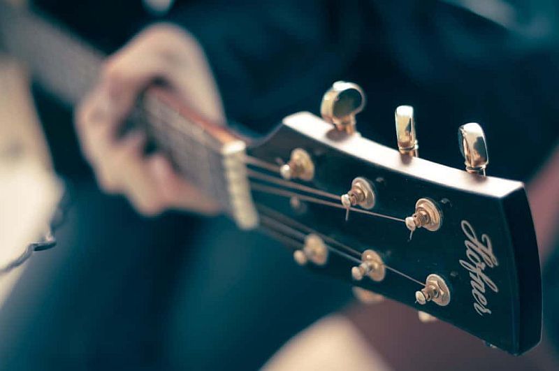 Best Acoustic Guitar