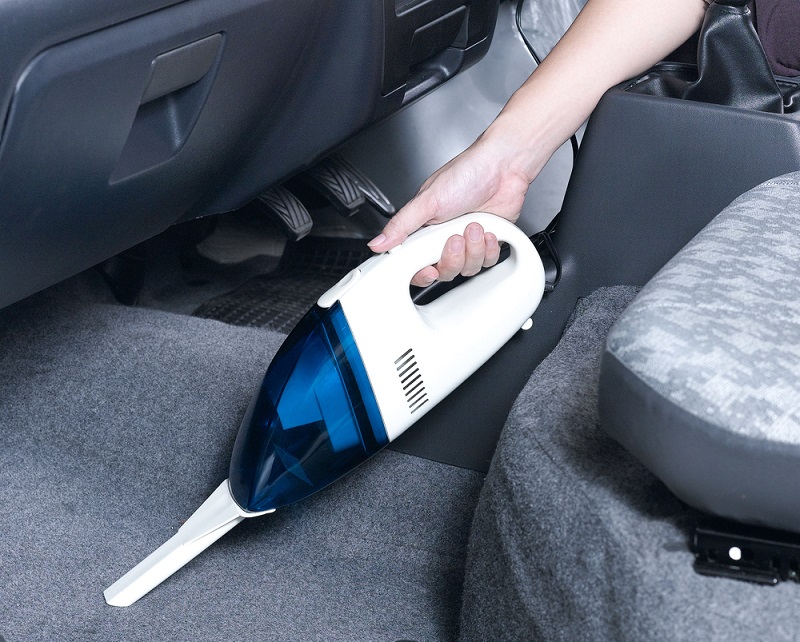 best car vacuum cleaner